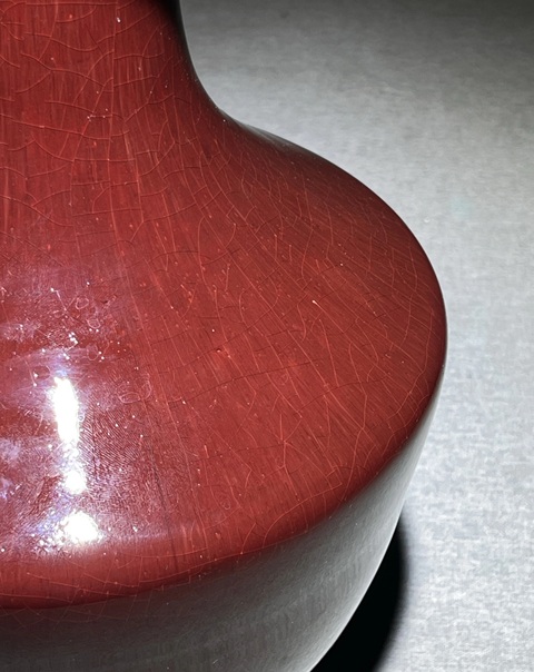 古玩陶瓷郎紅釉瓶真品鑒賞圖