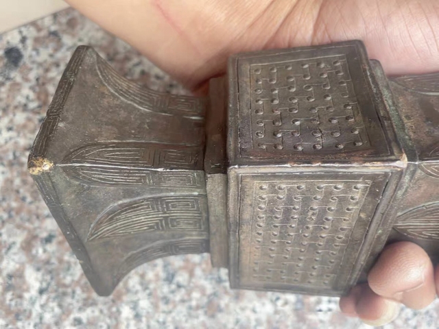 古玩銅器銅觚真品鑒賞圖