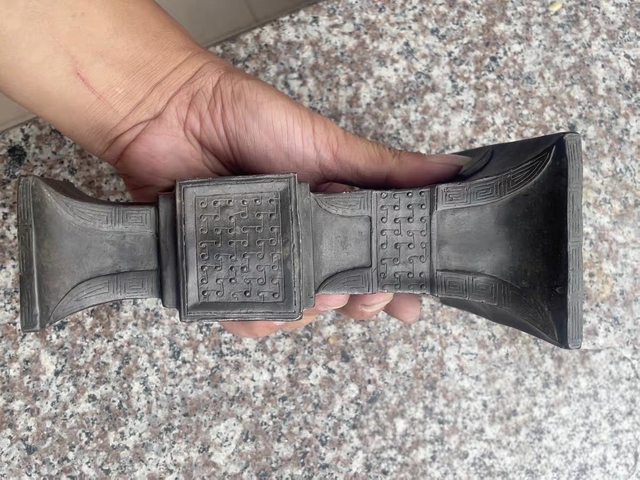 古玩銅器銅觚真品鑒賞圖