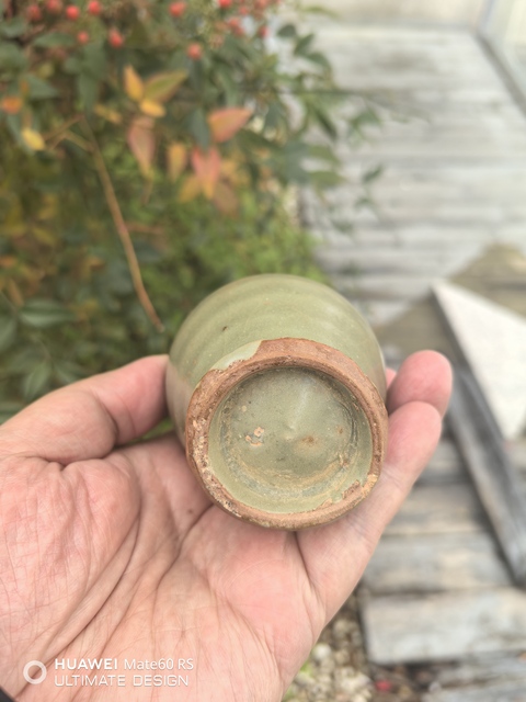 古玩陶瓷龍泉青瓷撇口瓶真品鑒賞圖