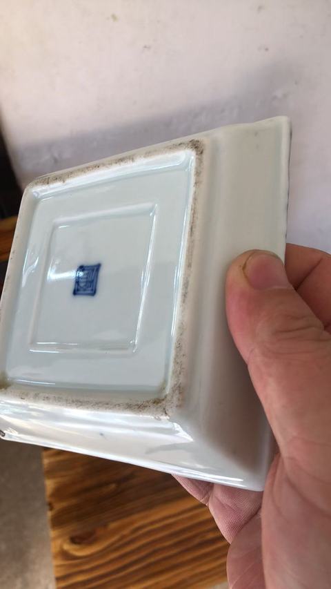 古玩陶瓷日本明治青花山水人物四方盤真品鑒賞圖