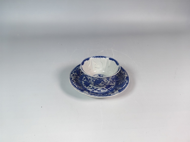 古玩陶瓷清康熙蟹甲天下魚(yú)藻紋青花杯碟真品鑒賞圖