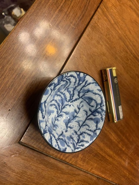 古玩陶瓷日本昭和花卉紋茶碗真品鑒賞圖