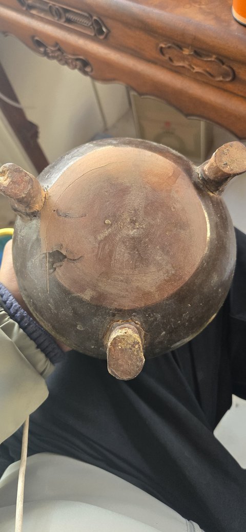 古玩陶瓷黑釉三足爐真品鑒賞圖