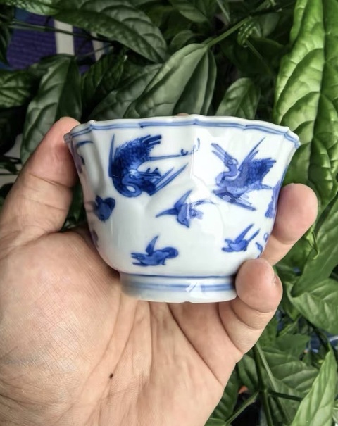 古玩陶瓷百鳥朝鳳青花杯真品鑒賞圖