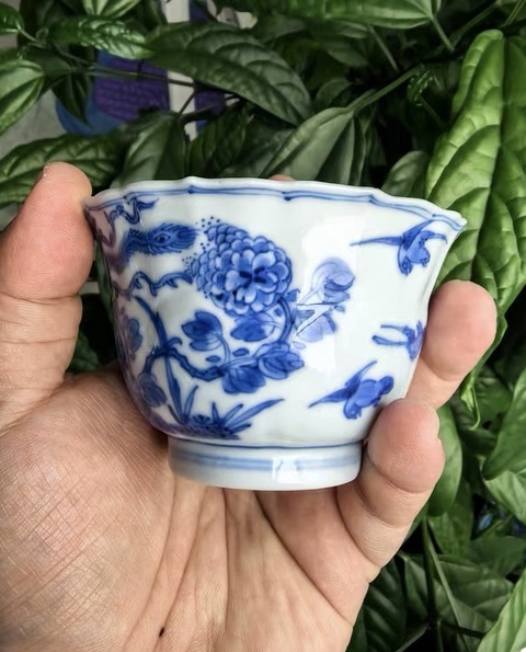 古玩陶瓷百鳥朝鳳青花杯真品鑒賞圖
