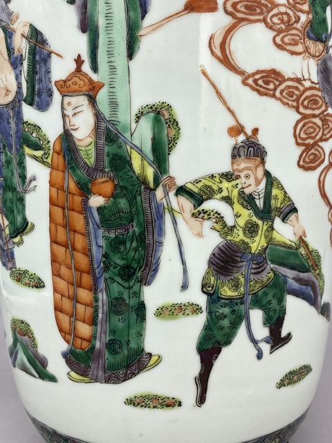 古玩陶瓷晚清 五彩西游記故事棒槌瓶拍賣，當前價格15555元