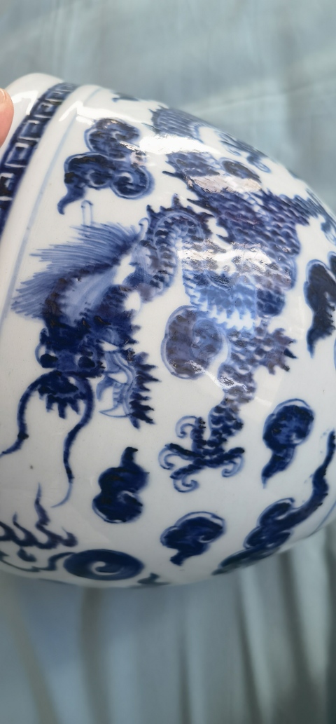 古玩陶瓷青花龍紋卷缸真品鑒賞圖