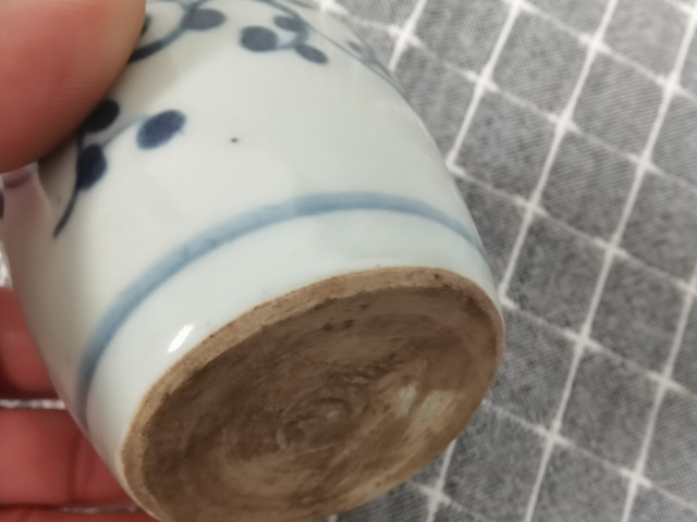 古玩陶瓷青花紋蓮子罐真品鑒賞圖