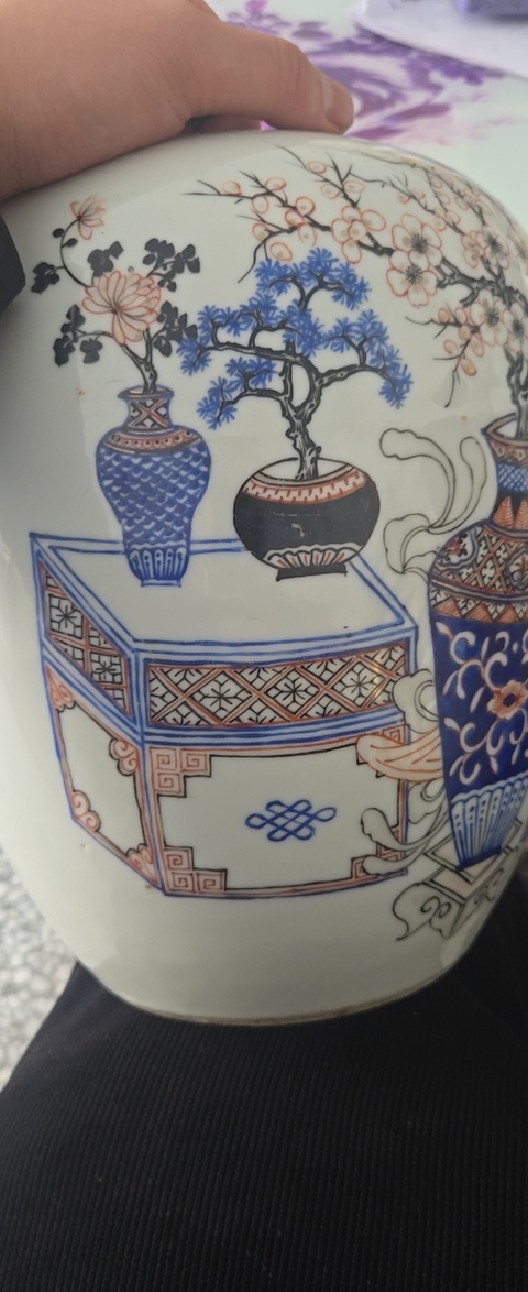 古玩陶瓷青花加彩罐真品鑒賞圖