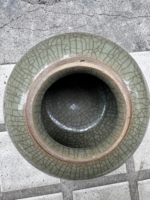 古玩陶瓷明末清初青釉罐真品鑒賞圖