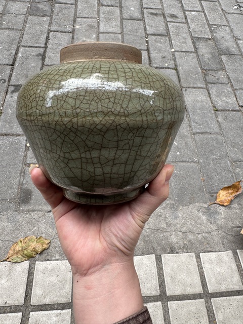 古玩陶瓷明末清初青釉罐真品鑒賞圖