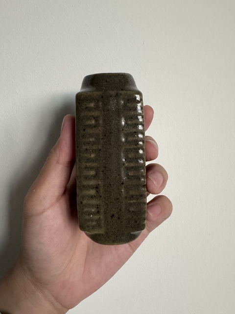 古玩陶瓷茶葉末釉琮式瓶真品鑒賞圖