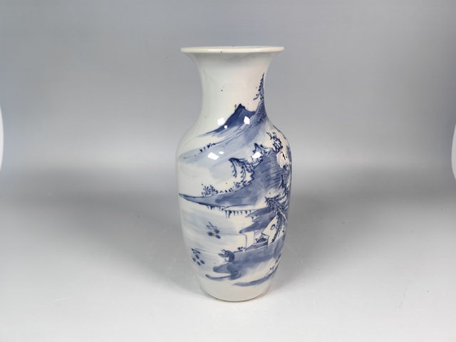 古玩陶瓷清中晚風景山水人物紋羅漢瓶真品鑒賞圖