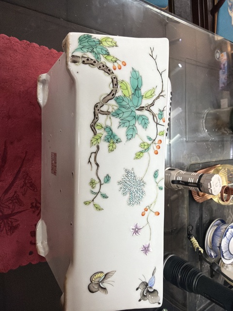 古玩陶瓷花蝶紋粉彩水仙盆真品鑒賞圖