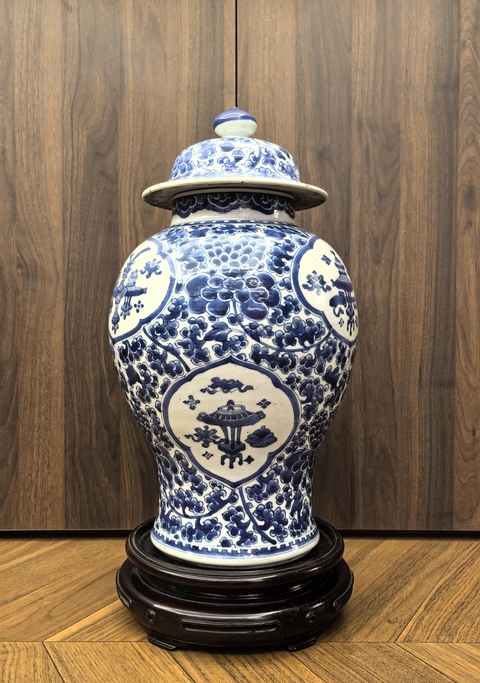 古玩陶瓷青花花卉開光博古圖將軍罐真品鑒賞圖