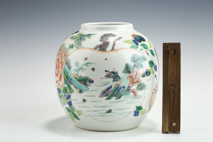 古玩陶瓷清晚·五彩人物花卉紋罐拍賣，當前價格10378元