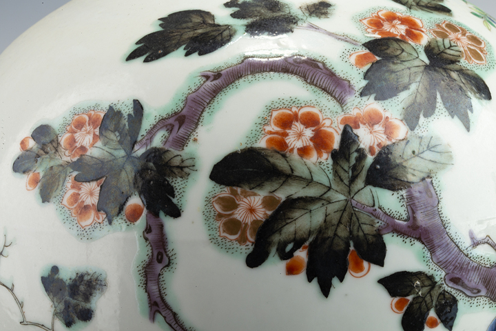 古玩陶瓷清晚·五彩人物花卉紋罐拍賣，當前價格10378元