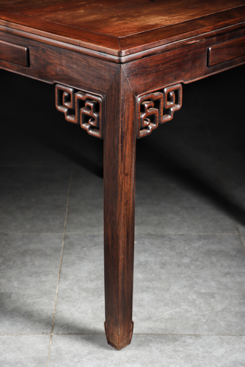 古玩雜項紅木方桌真品鑒賞圖