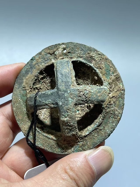 古玩銅器漢代·盔甲片一對真品鑒賞圖