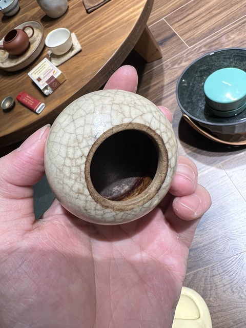 古玩陶瓷哥釉水盂真品鑒賞圖