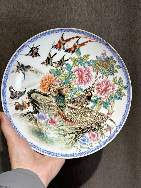 古玩陶瓷創匯 粉彩百鳥朝鳳碗真品鑒賞圖