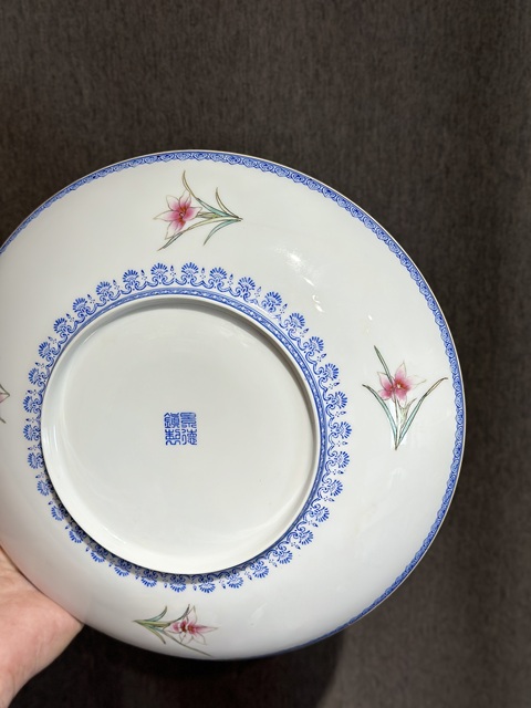 古玩陶瓷創匯 粉彩百鳥朝鳳碗真品鑒賞圖