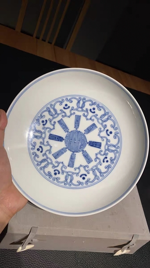 古玩陶瓷青花盤真品鑒賞圖