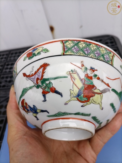 古玩陶瓷刀馬人五彩碗真品鑒賞圖