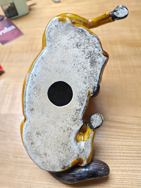 古玩陶瓷黃釉瓷塑馬真品鑒賞圖