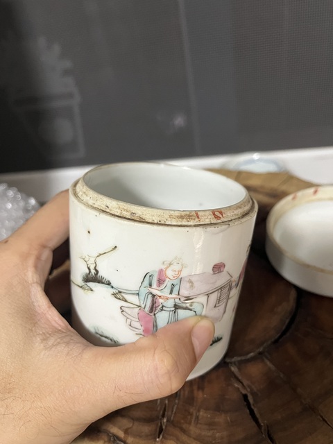 古玩陶瓷粉彩人物故事紋蓋缸真品鑒賞圖