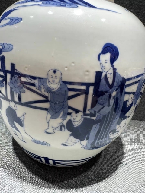 古玩陶瓷青花四妃十六子紋罐（看不清楚存疑）真品鑒賞圖