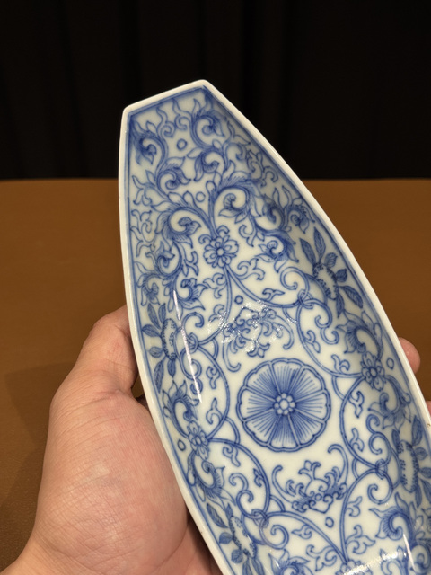 古玩陶瓷清嘉慶 青花纏枝花卉紋茶船拍賣，當前價格17000元