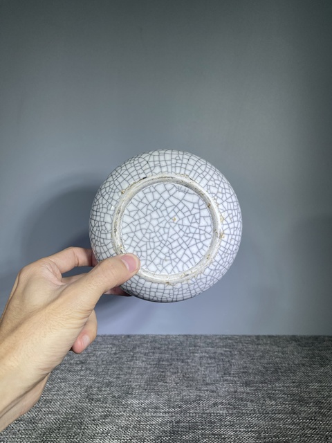 古玩陶瓷民國至創匯.哥釉水洗拍賣，當前價格0元