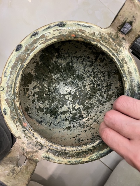 古玩陶瓷紅陶綠釉三足雙耳鼎真品鑒賞圖