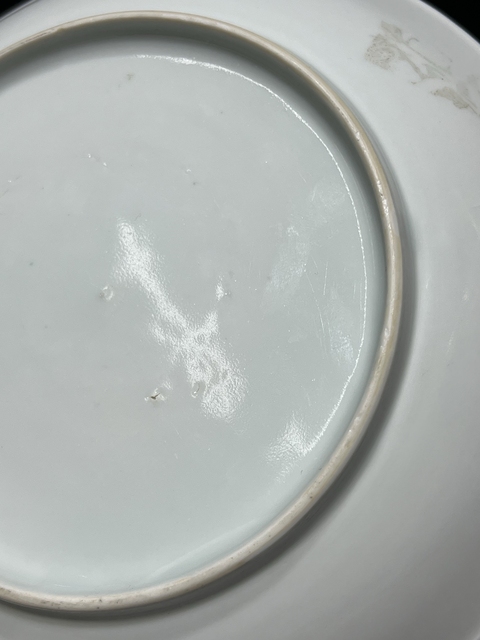 古玩陶瓷五彩侍女人物盤真品鑒賞圖