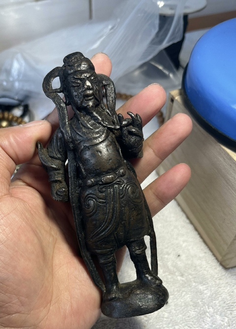 古玩銅器銅關公造像真品鑒賞圖