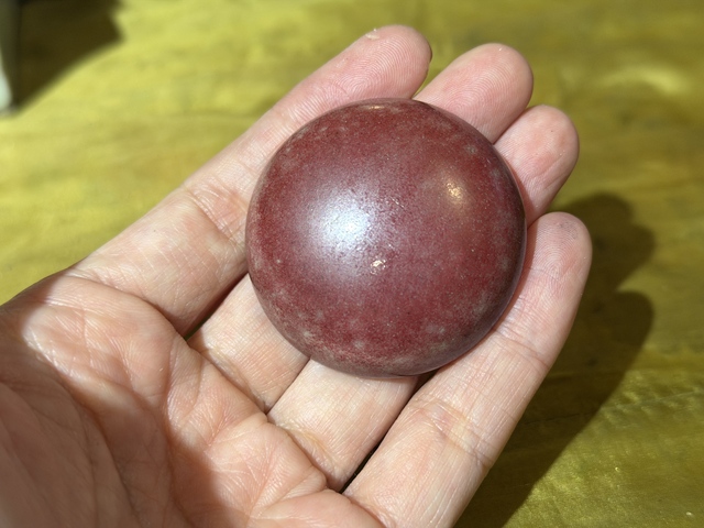 古玩陶瓷紅釉印盒真品鑒賞圖