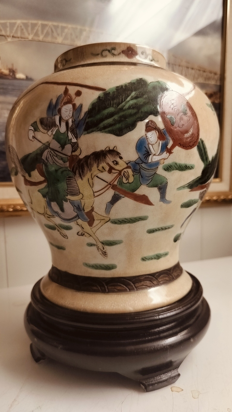 古玩陶瓷哥釉粉彩鐵骨泥刀馬人物罐真品鑒賞圖