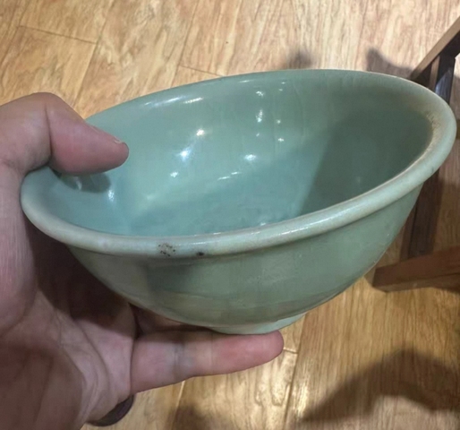 古玩陶瓷明代龍泉窯碗真品鑒賞圖