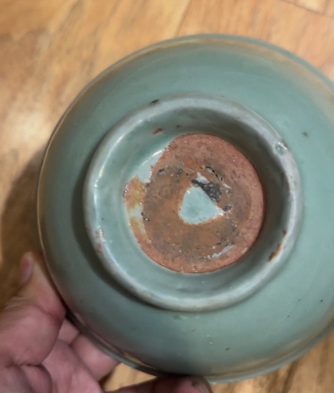 古玩陶瓷明代龍泉窯碗真品鑒賞圖