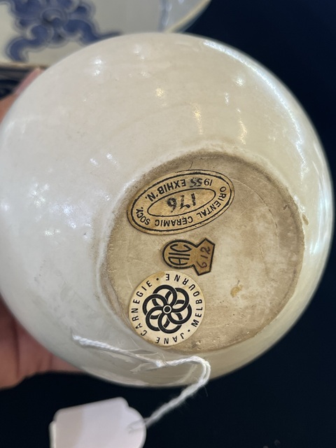 古玩陶瓷白釉罐真品鑒賞圖