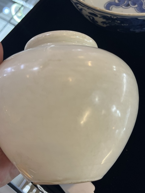 古玩陶瓷白釉罐真品鑒賞圖