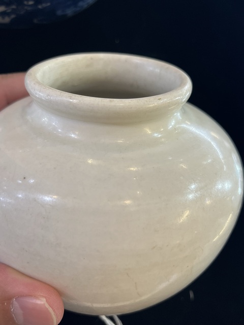 古玩陶瓷白釉罐真品鑒賞圖