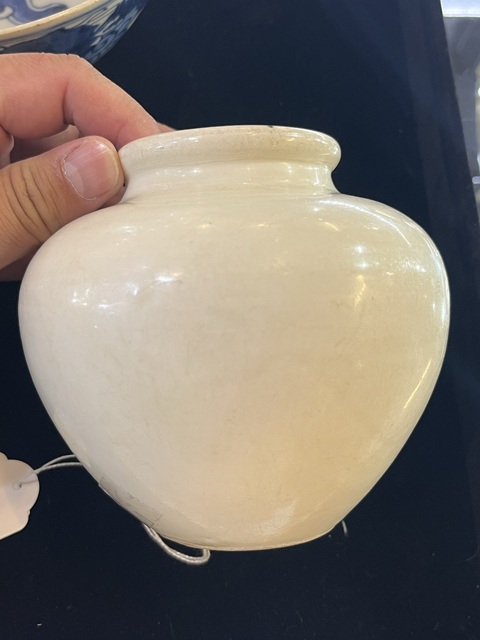 古玩陶瓷邢窯白釉罐真品鑒賞圖