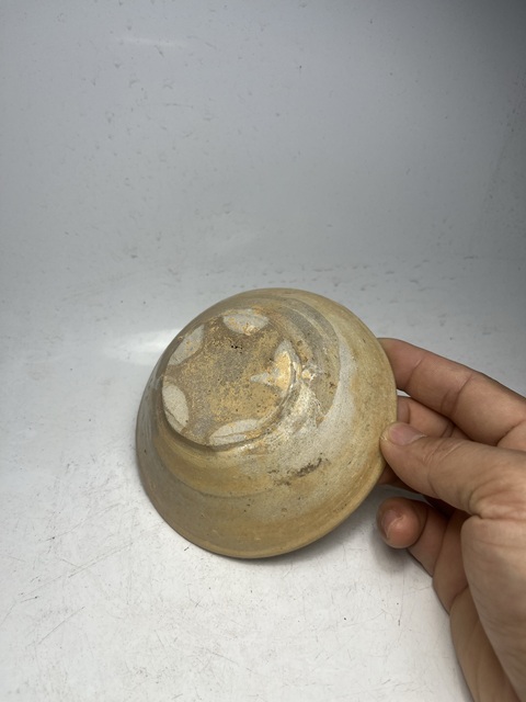 古玩陶瓷隋唐青釉碗真品鑒賞圖