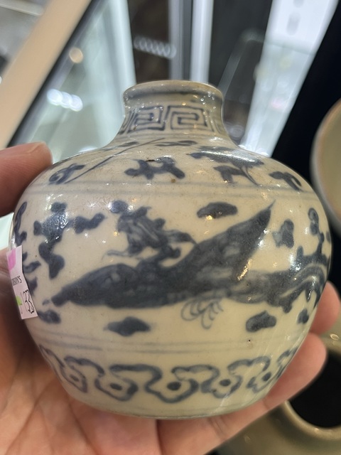古玩陶瓷青花石榴尊真品鑒賞圖