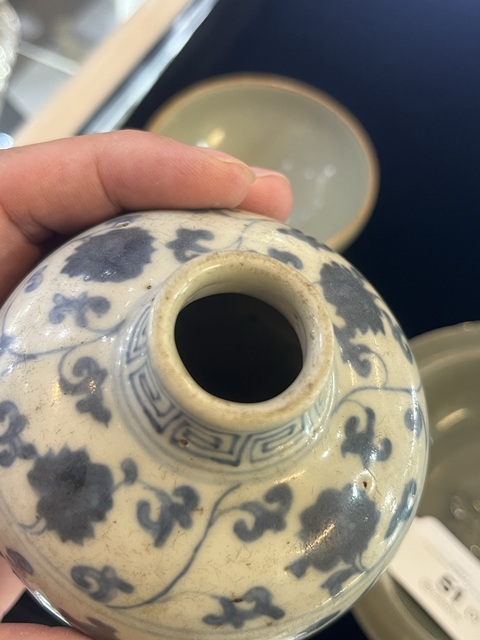 古玩陶瓷青花石榴尊真品鑒賞圖