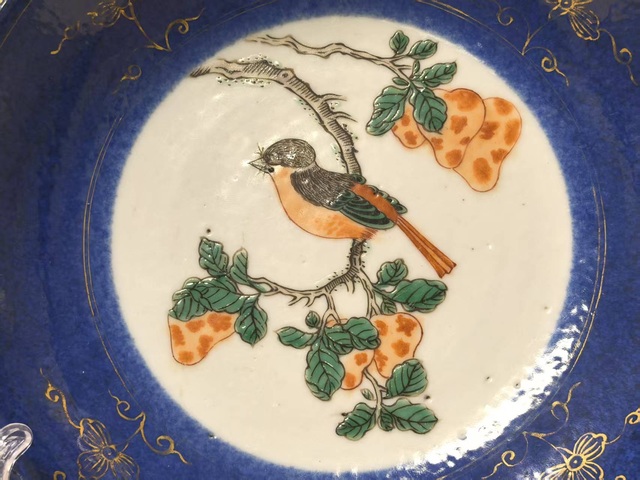 古玩陶瓷五彩灑蘭花鳥盤真品鑒賞圖