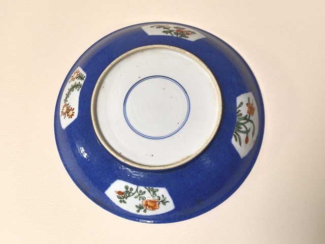 古玩陶瓷五彩灑蘭花鳥盤真品鑒賞圖